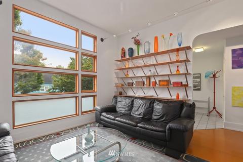 2104 E Thomas St, Seattle, WA 98112 photo 4