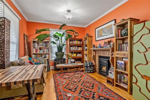 736 N 70th St, Seattle, WA 98103 photo 4