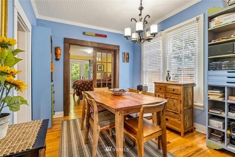 736 N 70th St, Seattle, WA 98103 photo 6