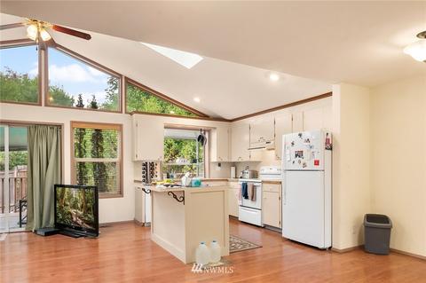 10044 NE 201st St, Bothell, WA 98011 photo 5