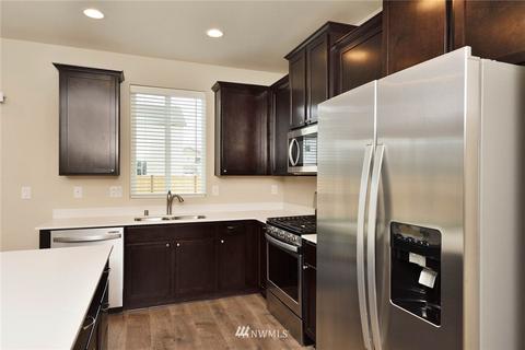 640 Vickie Ln N, Enumclaw, WA 98022 photo 8