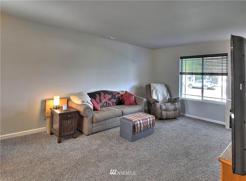 128 168th St E, Spanaway, WA 98387 photo 4