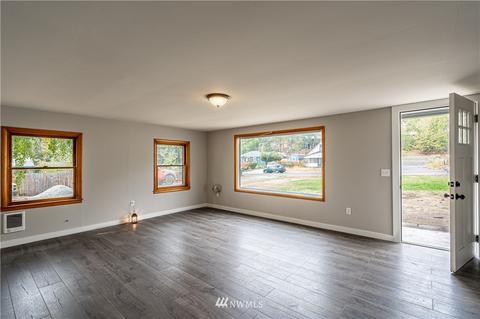 220 E Gibson, Chelan, WA 98816 photo 4
