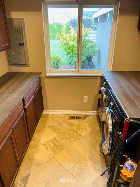 306 Valley Ave E, Sumner, WA 98390 photo 23
