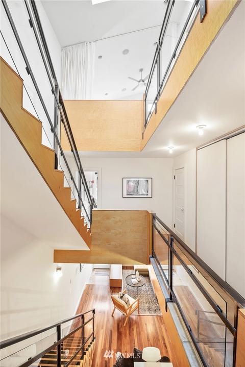 1804 E John St, Seattle, WA 98112 photo 2