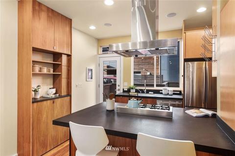 1804 E John St, Seattle, WA 98112 photo 16