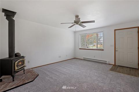 420 Brown Way SE, Orting, WA 98360 photo 2