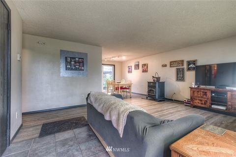 2739 May Ct, Enumclaw, WA 98022 photo 3