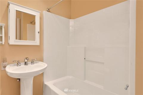 3301 E John St, Seattle, WA 98112 photo 32