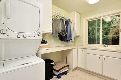 3301 E John St, Seattle, WA 98112 photo 28