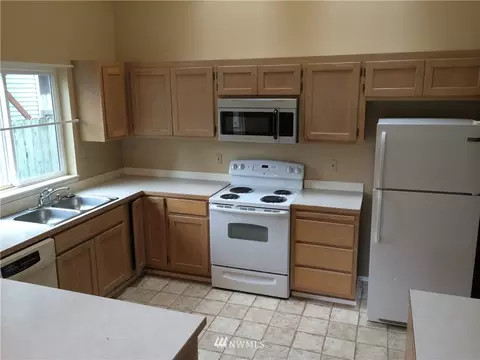 6230 Spring St, Everett, WA 98203 photo 5