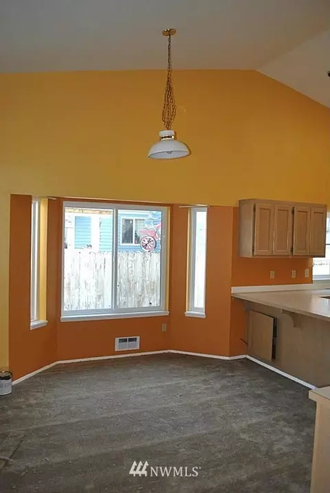 6230 Spring St, Everett, WA 98203 photo 4