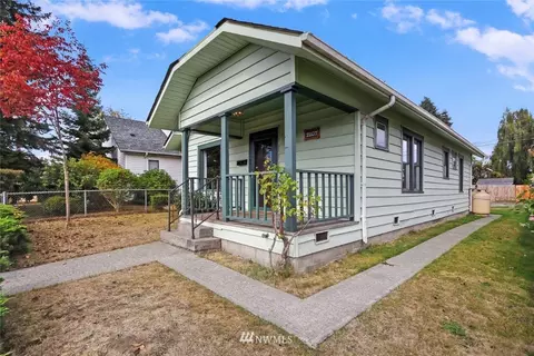 2807 Leonard Dr, Everett, WA 98201 photo 2