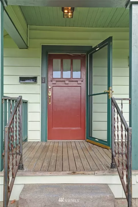 2807 Leonard Dr, Everett, WA 98201 photo 3