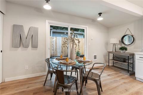 15 231st St SE, Bothell, WA 98021 photo 9