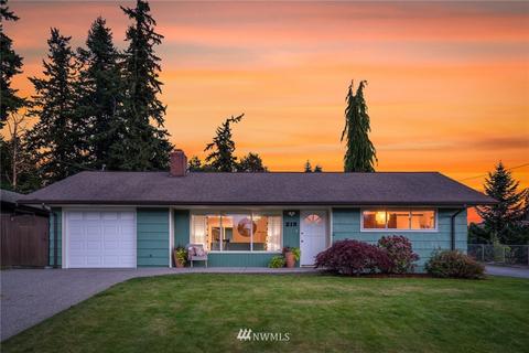 215 E View Ridge Dr, Everett, WA 98203 photo 1