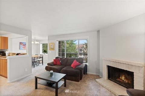 12404 E Gibson Rd #L203, Everett, WA 98204 photo 3