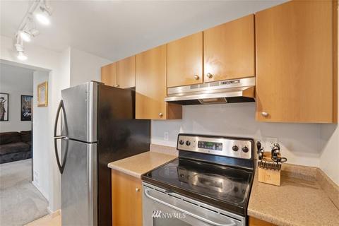 12404 E Gibson Rd #L203, Everett, WA 98204 photo 7