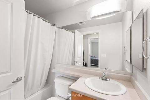 12404 E Gibson Rd #L203, Everett, WA 98204 photo 17