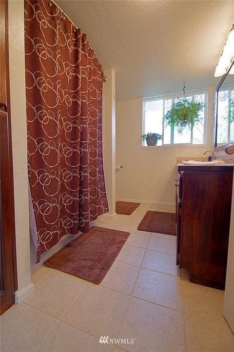 1215 Davis Ave, Enumclaw, WA 98022 photo 10