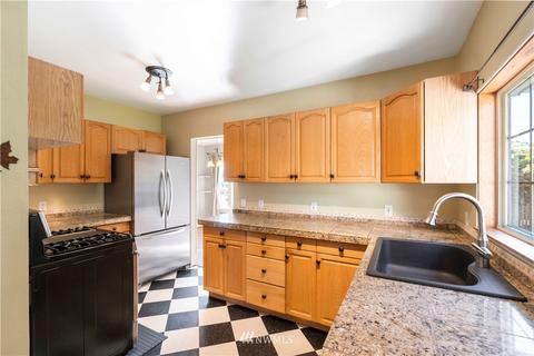 1020 Loraine St, Enumclaw, WA 98022 photo 13