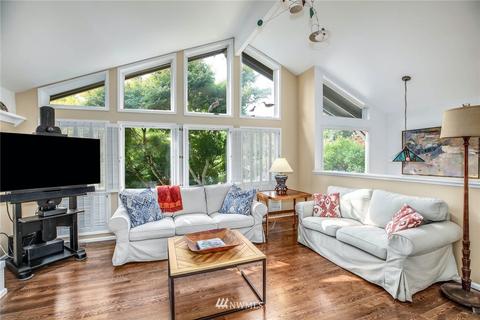 9050 NE 195th, Bothell, WA 98011 photo 2