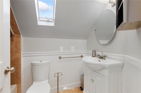 2311 E Pine St, Seattle, WA 98122 photo 15