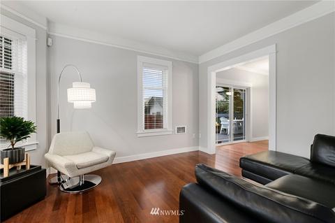 2311 E Pine St, Seattle, WA 98122 photo 9