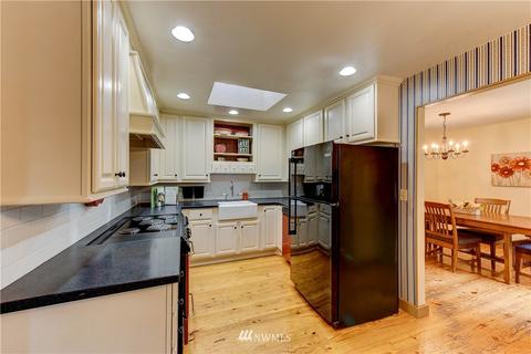 4618 Silvertip Ln, Everett, WA 98203 photo 8
