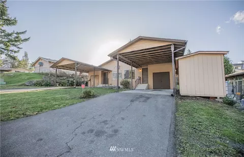 6020 W Beech St, Everett, WA 98203 photo 2
