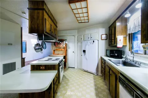 21215 177th St E, Orting, WA 98360 photo 11