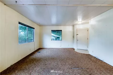 21215 177th St E, Orting, WA 98360 photo 7