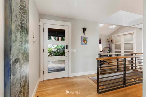 819 Hillside Dr E, Seattle, WA 98112 photo 6