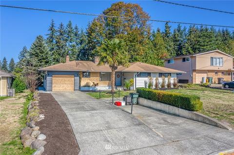 2303 5th St, Everett, WA 98201 photo 4