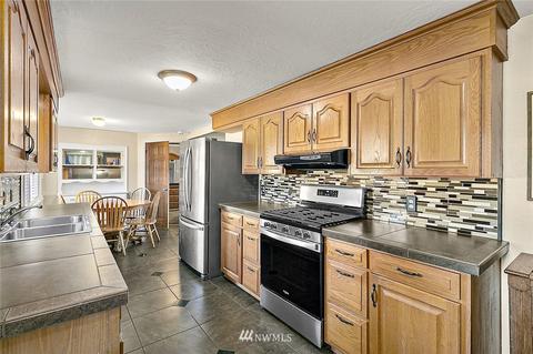 15027 74th St E, Sumner, WA 98390 photo 12
