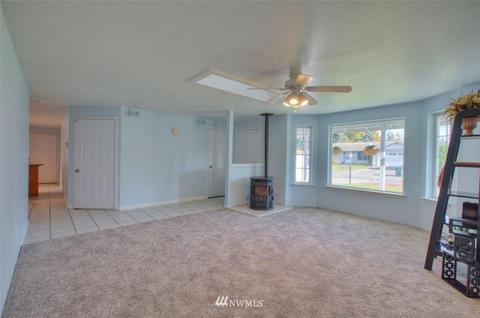 7604 211th St E, Spanaway, WA 98387 photo 4