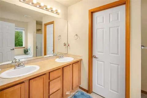 211 Michell Ln NE, Orting, WA 98360 photo 13