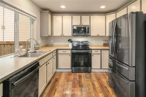 211 Michell Ln NE, Orting, WA 98360 photo 8