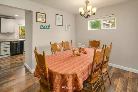 211 Michell Ln NE, Orting, WA 98360 photo 2