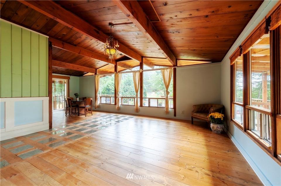  1213 Jamison St, Lummi Island, WA 98262 photo 4