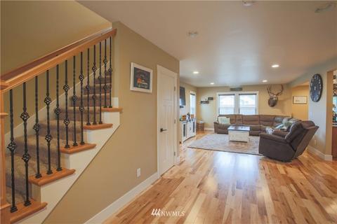 1751 Garfield St, Enumclaw, WA 98022 photo 5