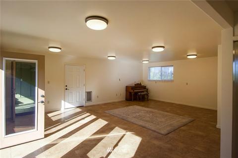 101 Garden Ln, Sequim, WA 98382 photo 3