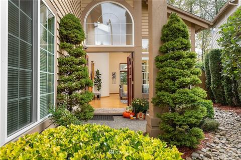 12819 NE 203rd Pl, Bothell, WA 98011 photo 2