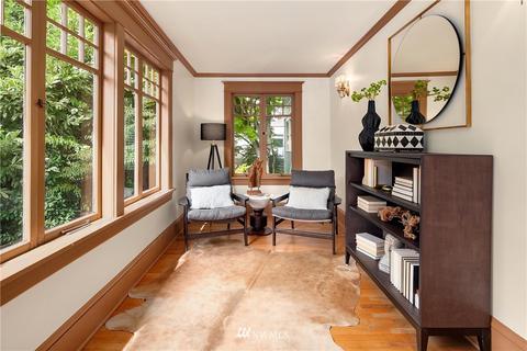 1018 E Thomas St, Seattle, WA 98102 photo 3