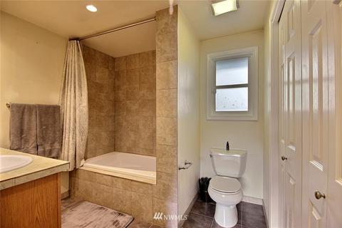 810 216th St SW, Bothell, WA 98021 photo 14