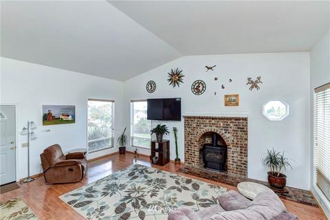 7708 Upper Ridge Rd, Everett, WA 98203 photo 5