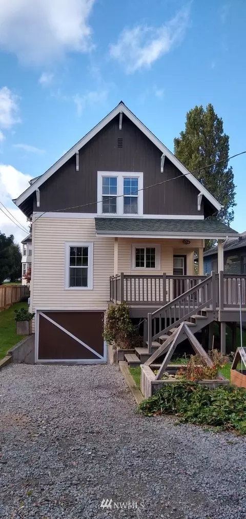 2127 Oakes Ave, Everett, WA 98201 photo 2