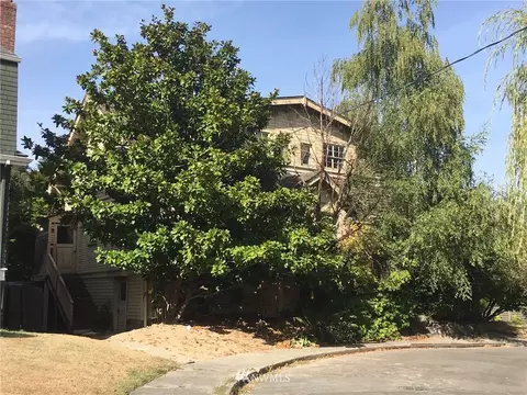 160 37th Ave E, Seattle, WA 98112 photo 1
