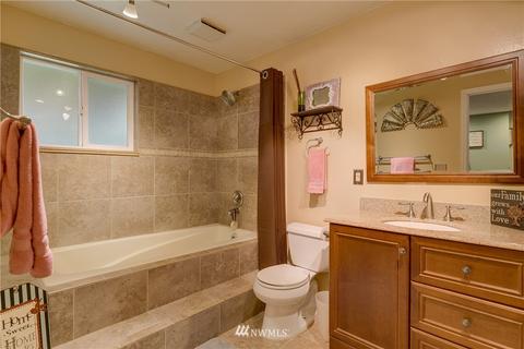16909 28th Dr SE, Bothell, WA 98012 photo 18