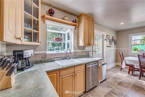 8317 3rd Ave NW, Seattle, WA 98117 photo 8